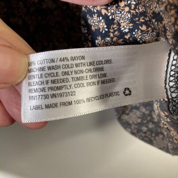 Womens‎ Universal Thread Ditsy Floral Prairie Top Black Peach 2XL Cotton Rayon - Picture 7 of 7